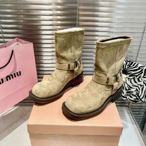 מגפיים מיו מיו