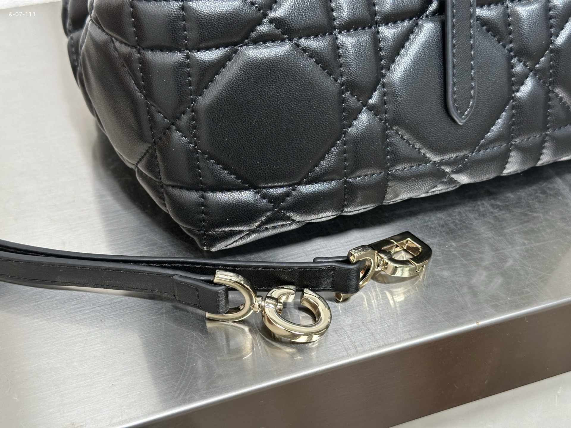 תיק מיס דיור – תמונה 12