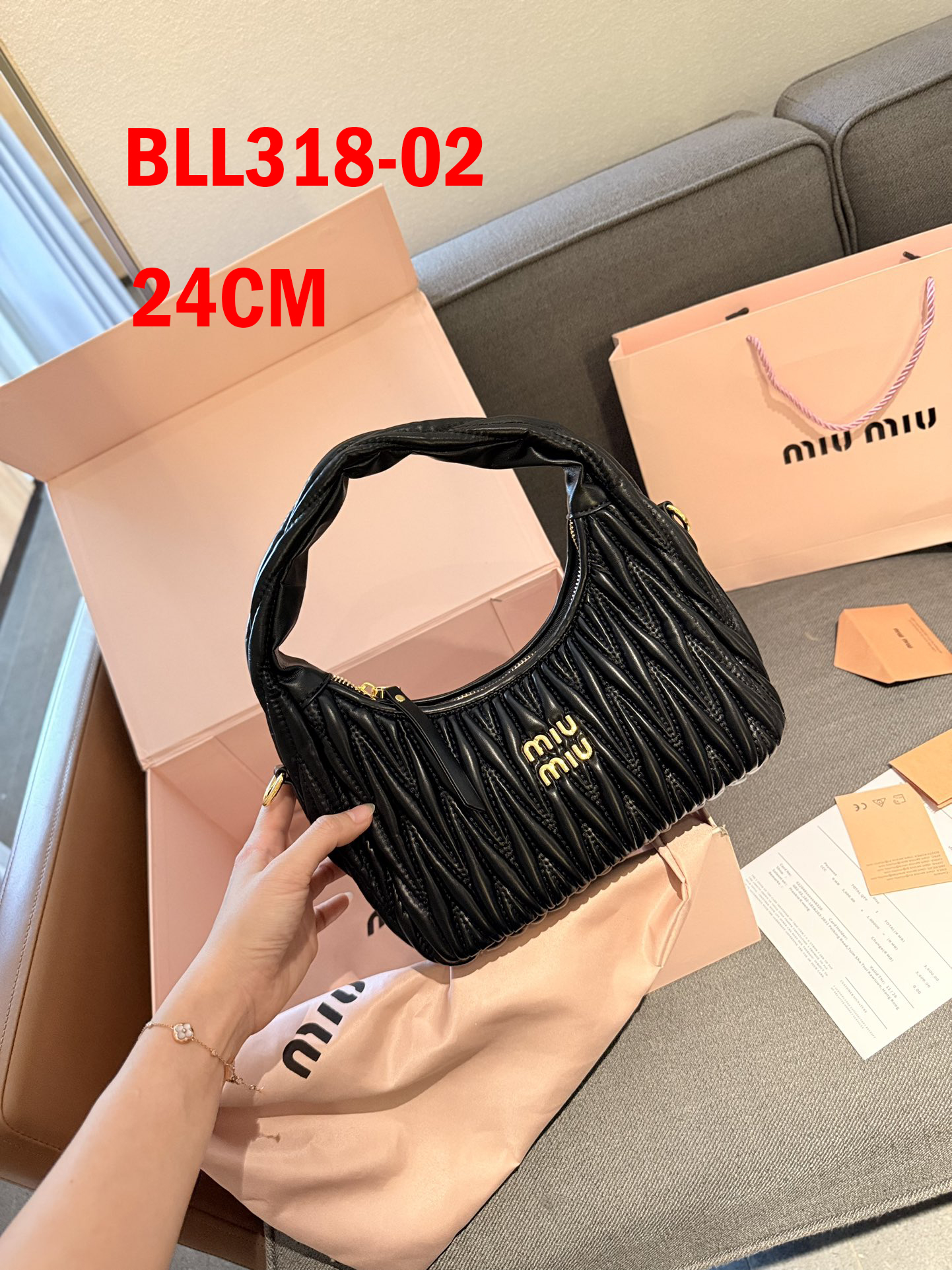 תיק יד מיו מיו – תמונה 3