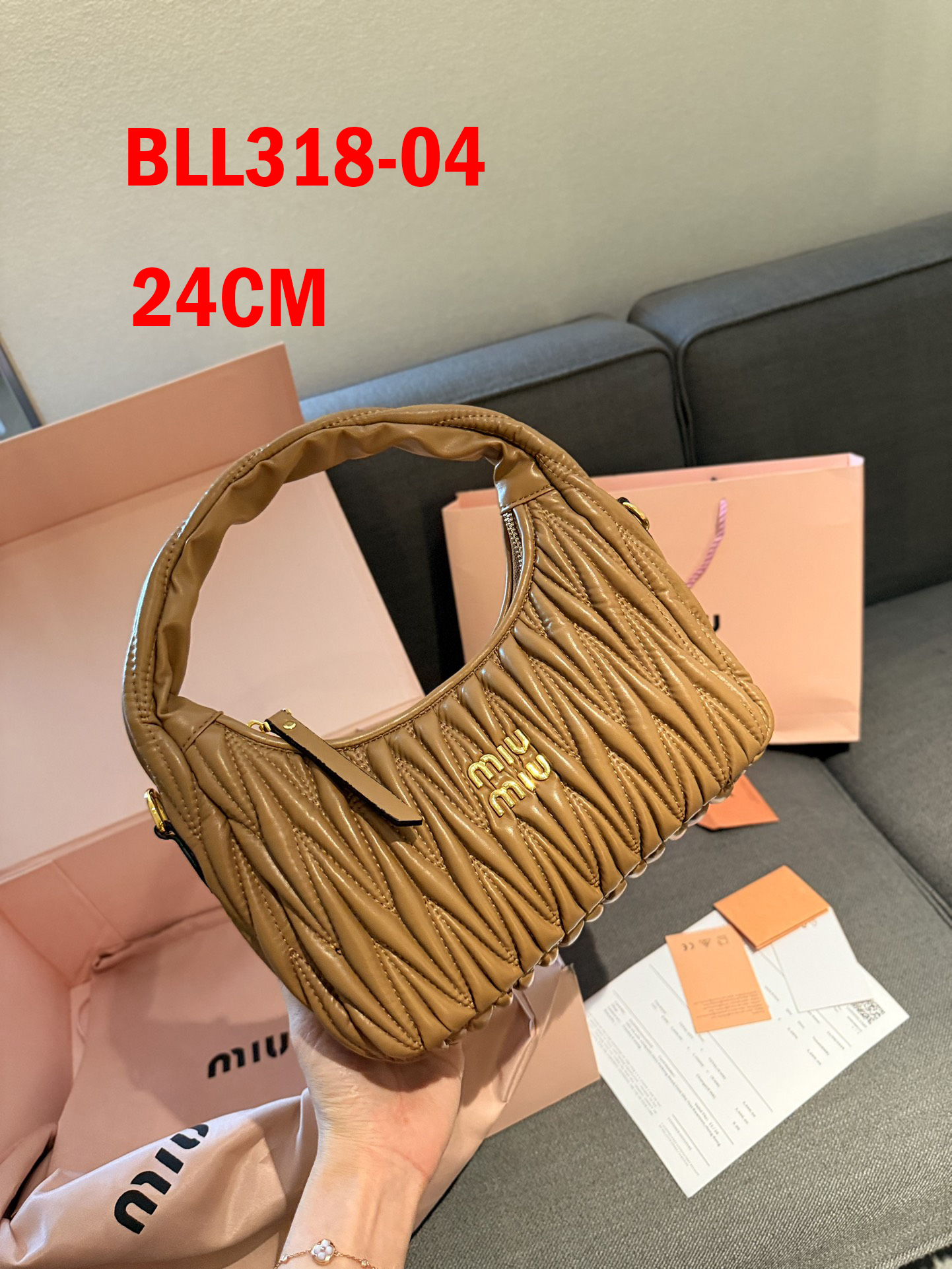 תיק יד מיו מיו – תמונה 5