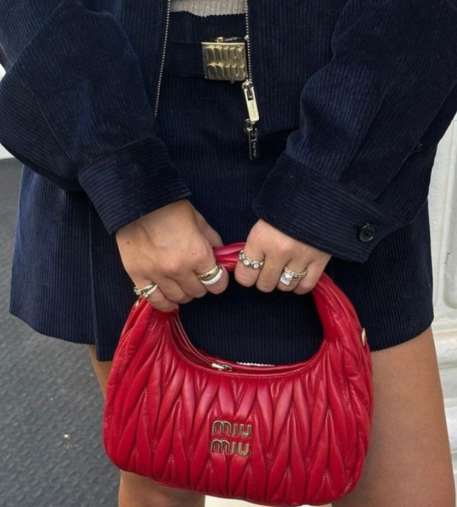 תיק יד מיו מיו – תמונה 11