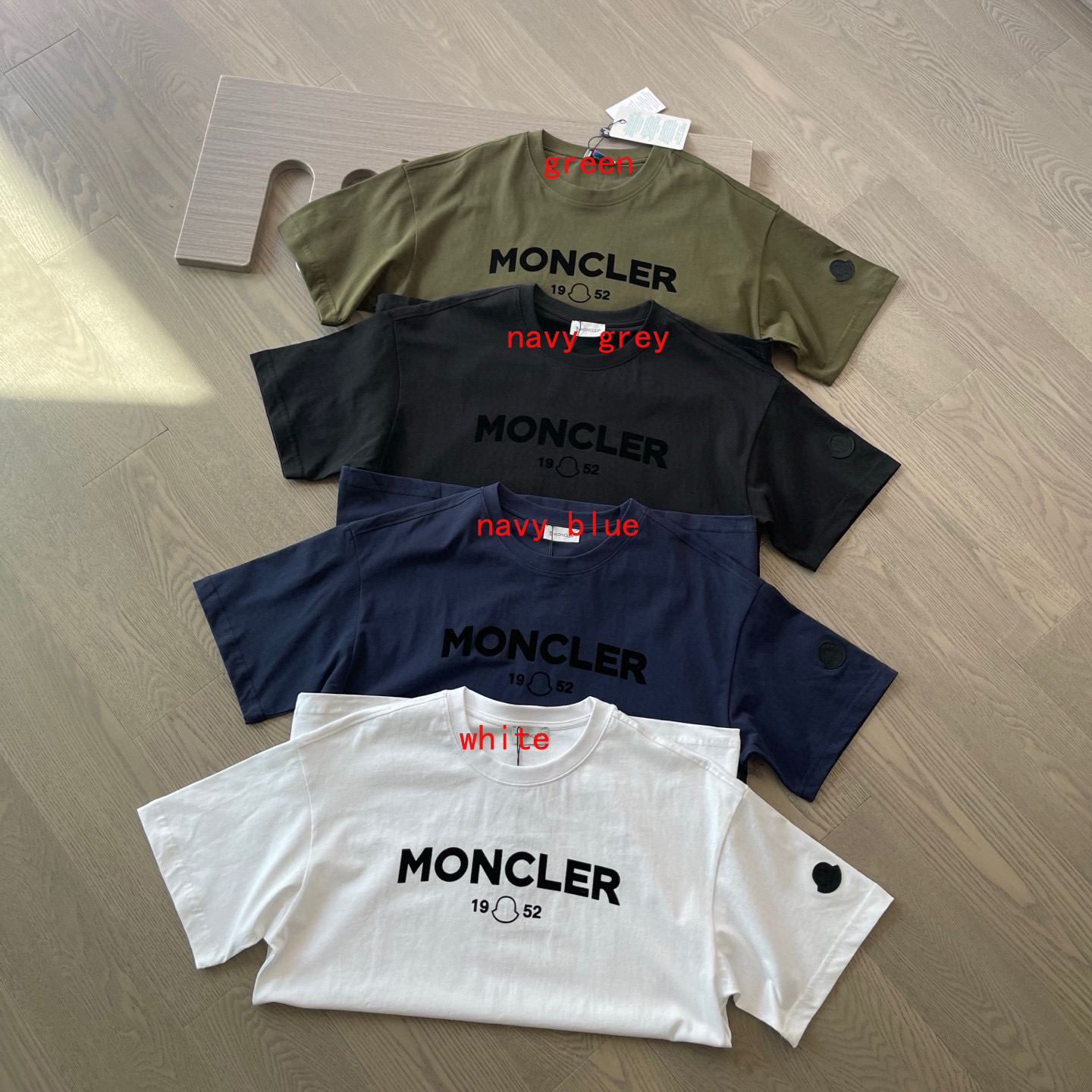 טישירט מונקלר – תמונה 3