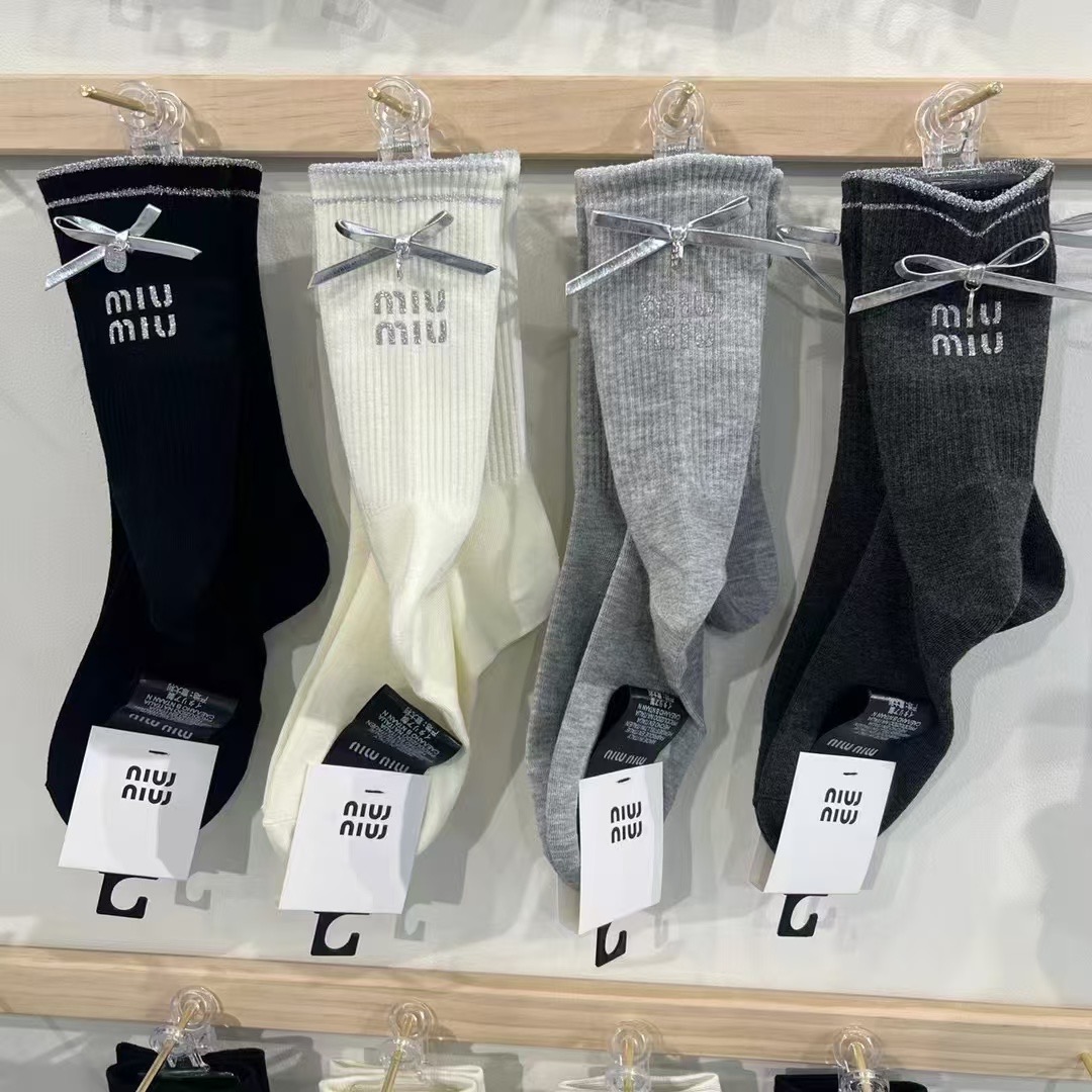 מארז גרביים מיו מיו – תמונה 9