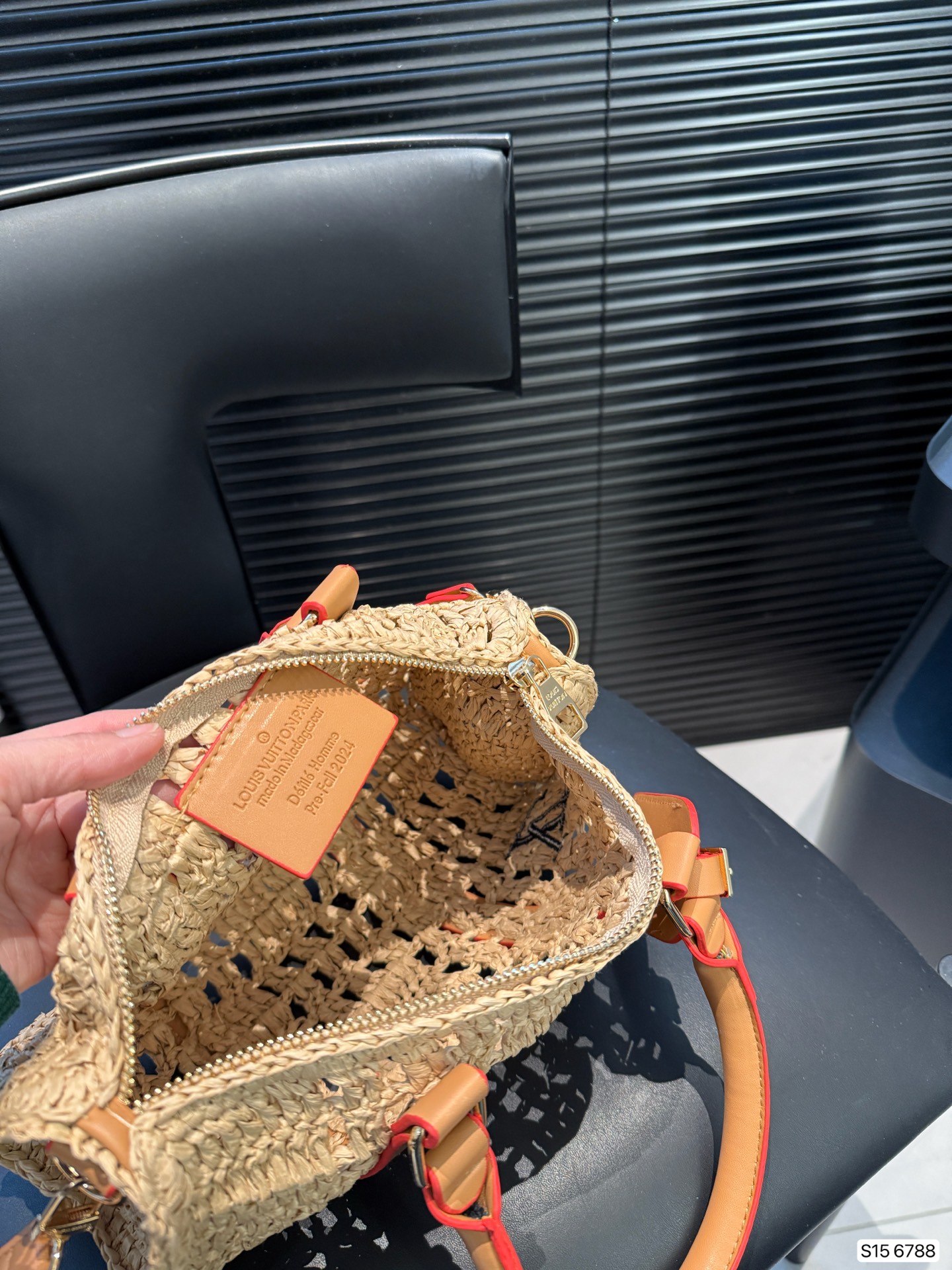 תיק קלוע לואי ויטון – תמונה 6