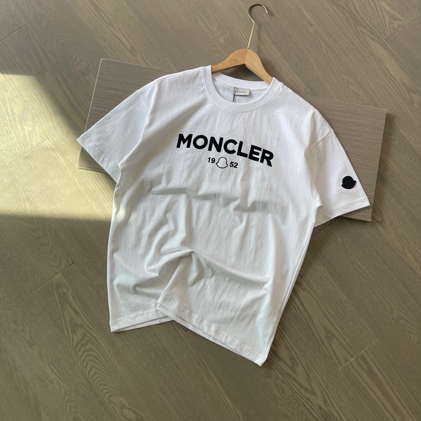 טישירט מונקלר – תמונה 5