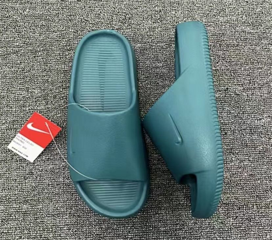 כפכפים נייק – תמונה 4