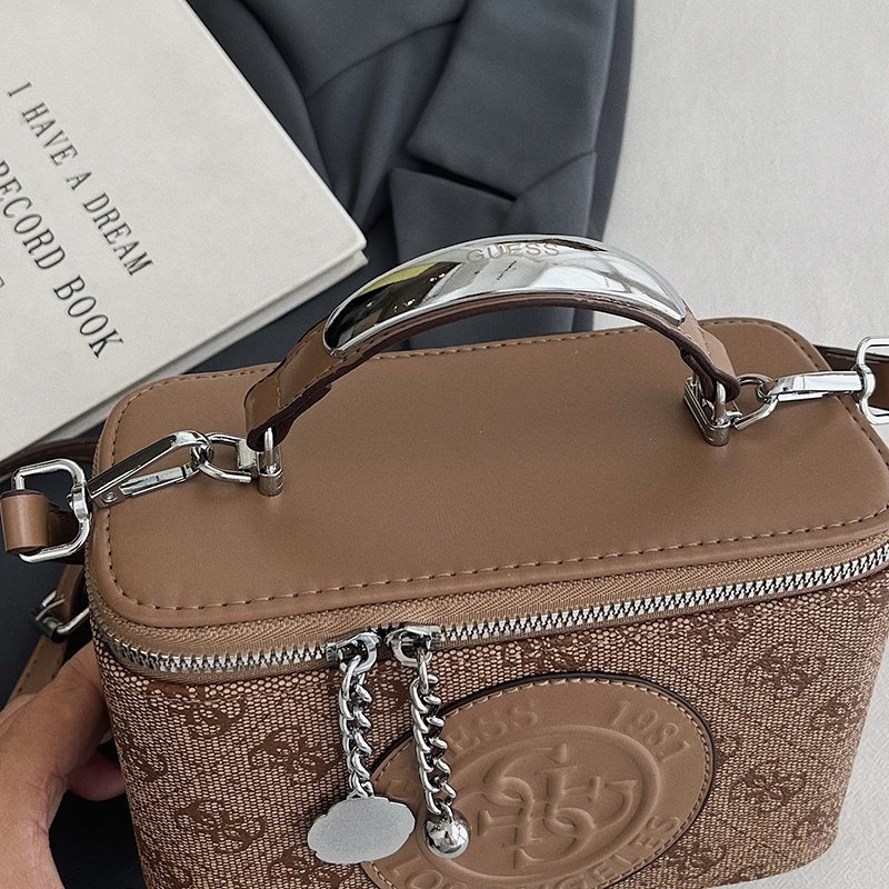 תיק צד גס – תמונה 15