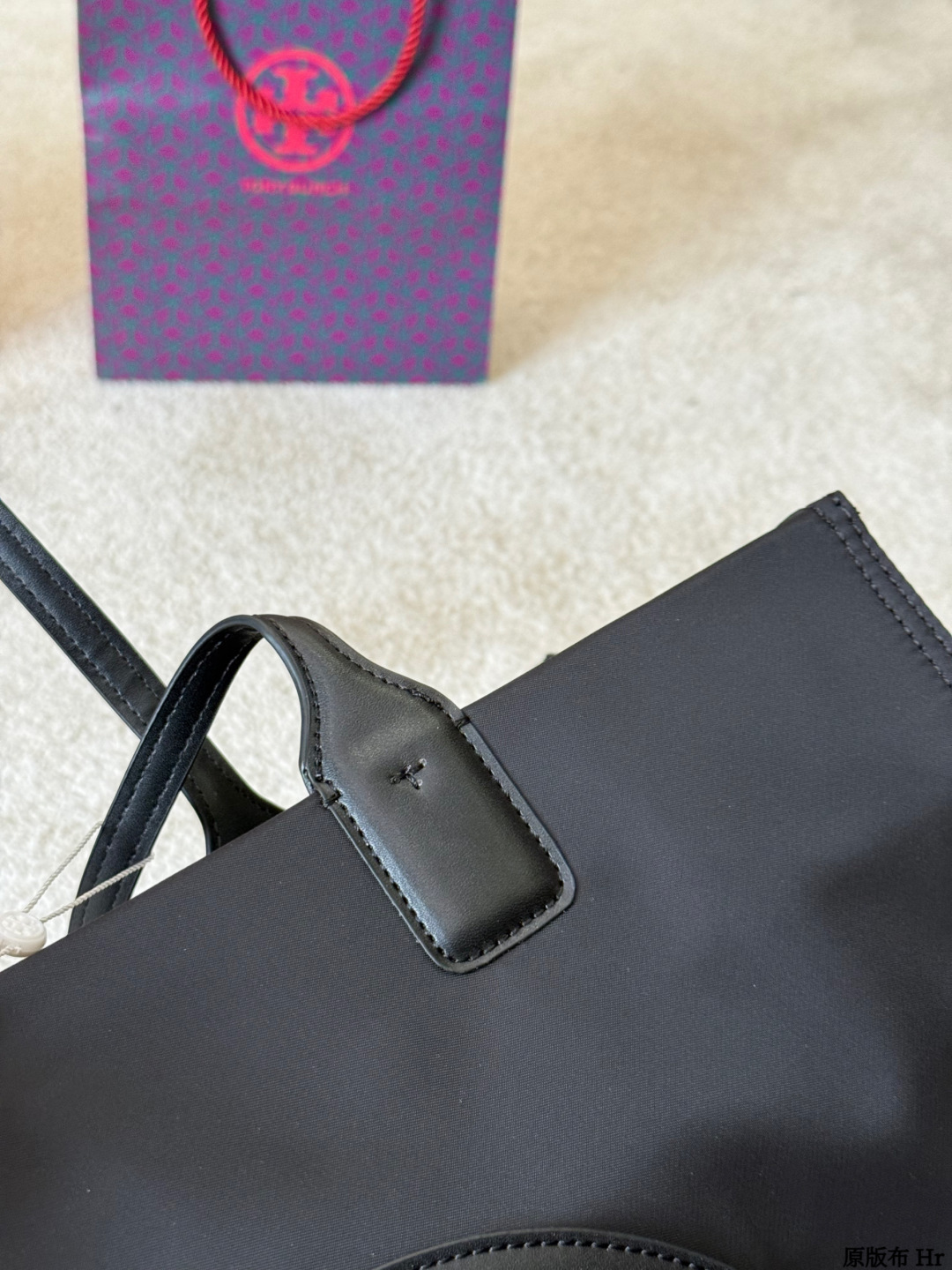 תיק צד גדול טורי – תמונה 11