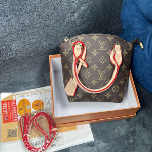 תיק יד לואי ויטון