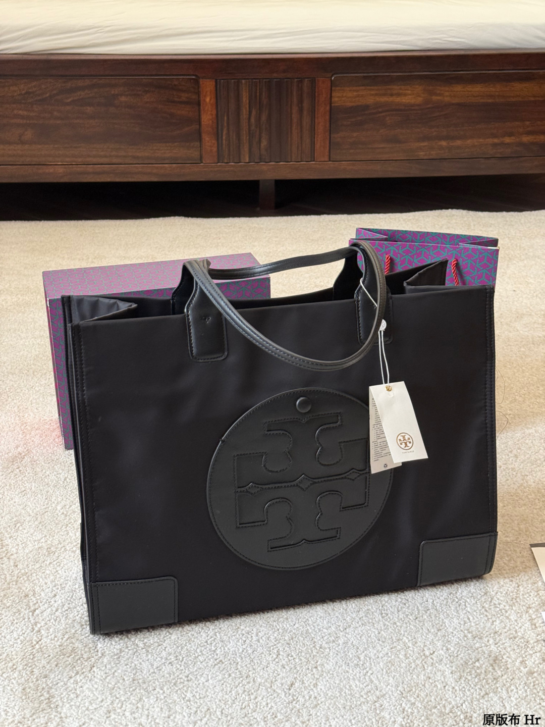 תיק צד גדול טורי – תמונה 8