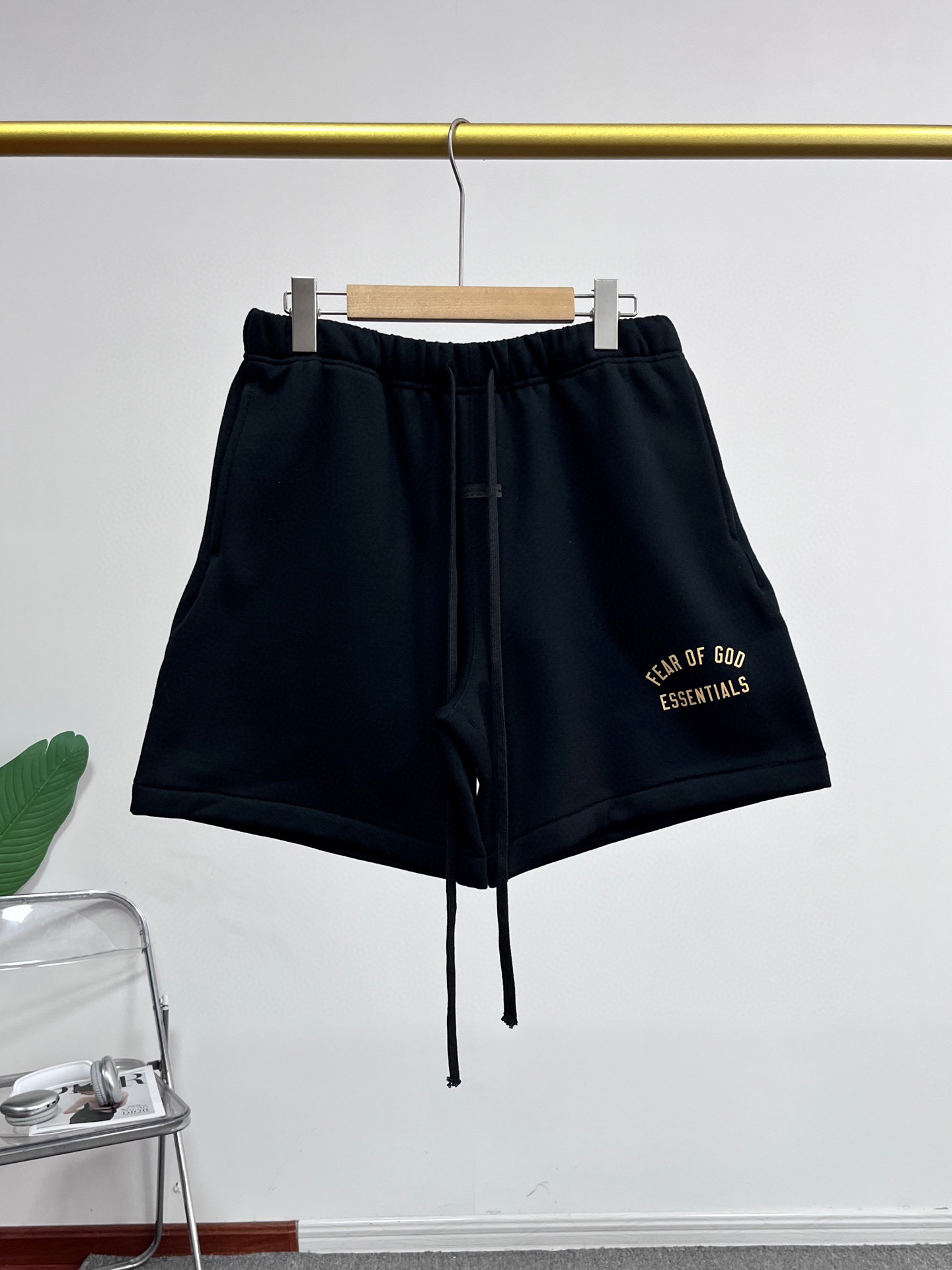 מכנסיים קצרים Essentials – תמונה 8