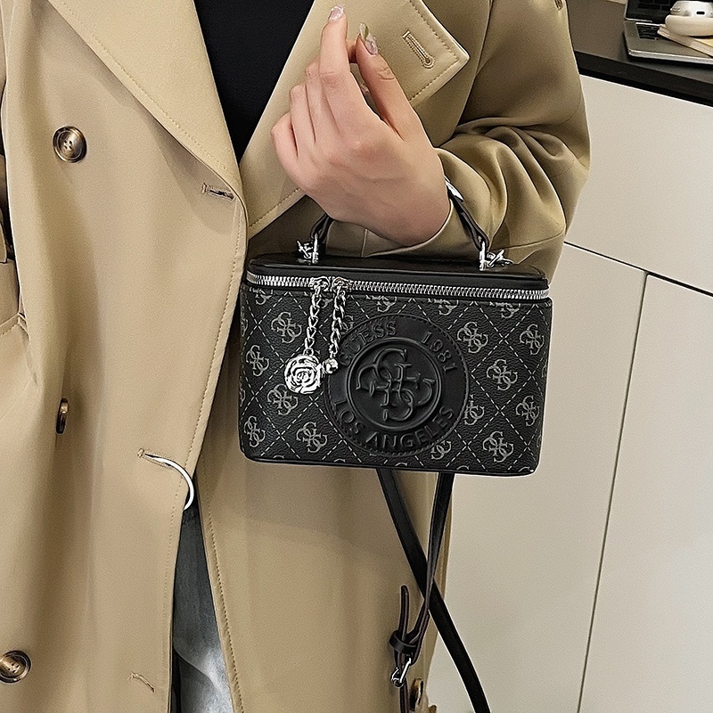 תיק צד גס – תמונה 22