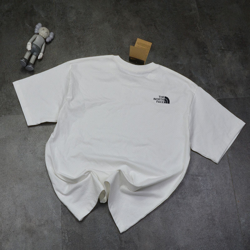 חולצות טי נורת פייס – תמונה 6