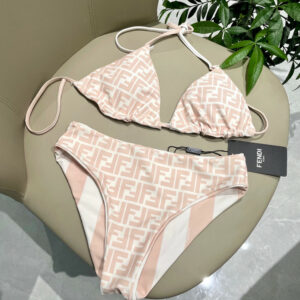 בגד ים פנדי