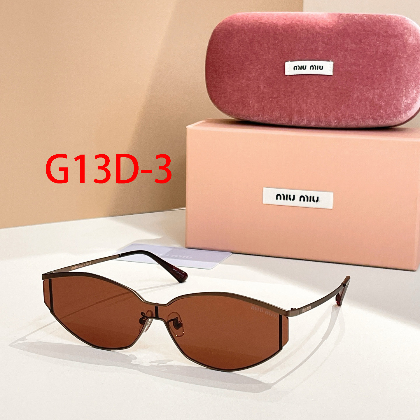 משקפי שמש מיו מיו – תמונה 5