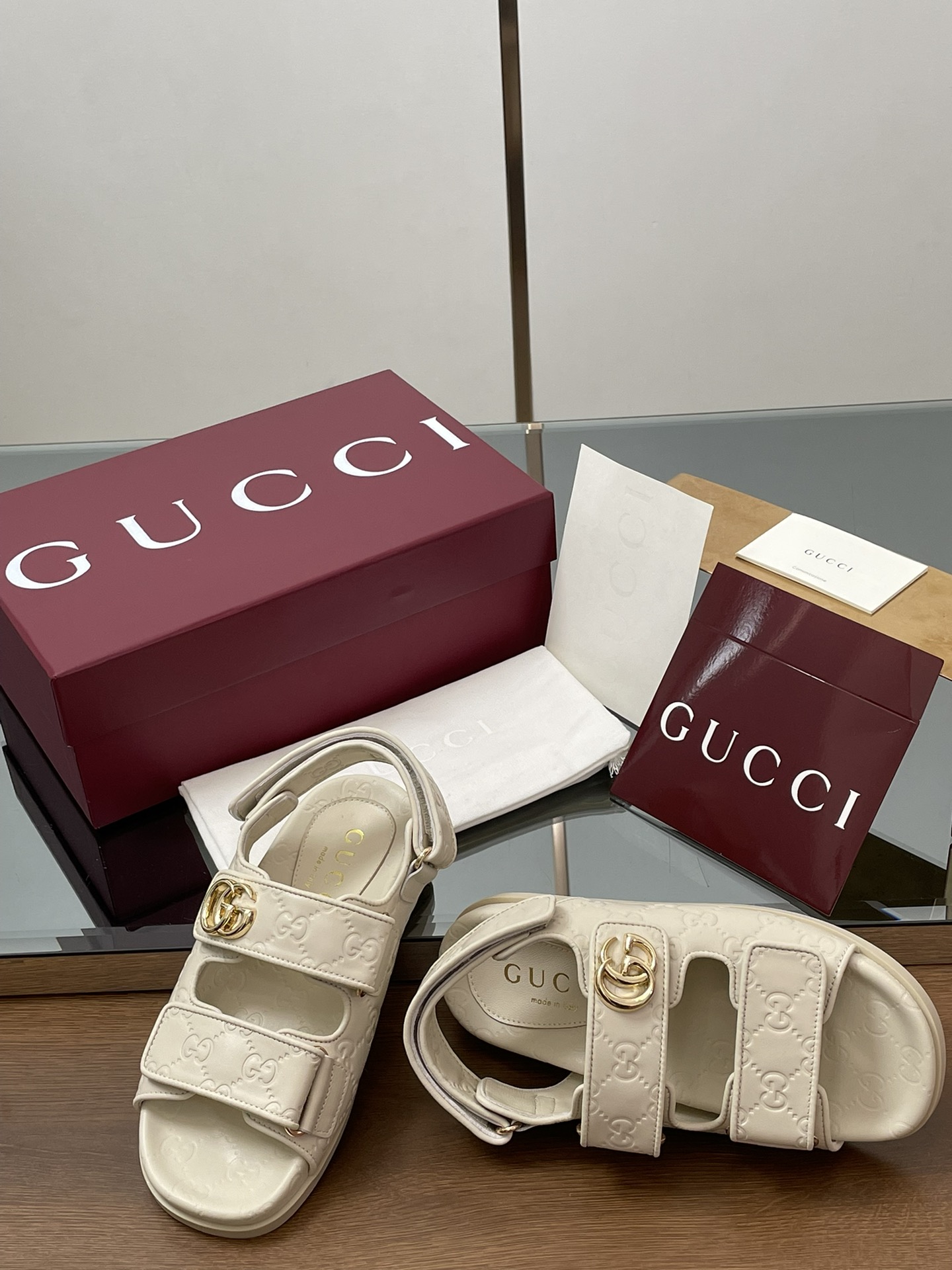 כפכפים וסנדלים גוצי – תמונה 10