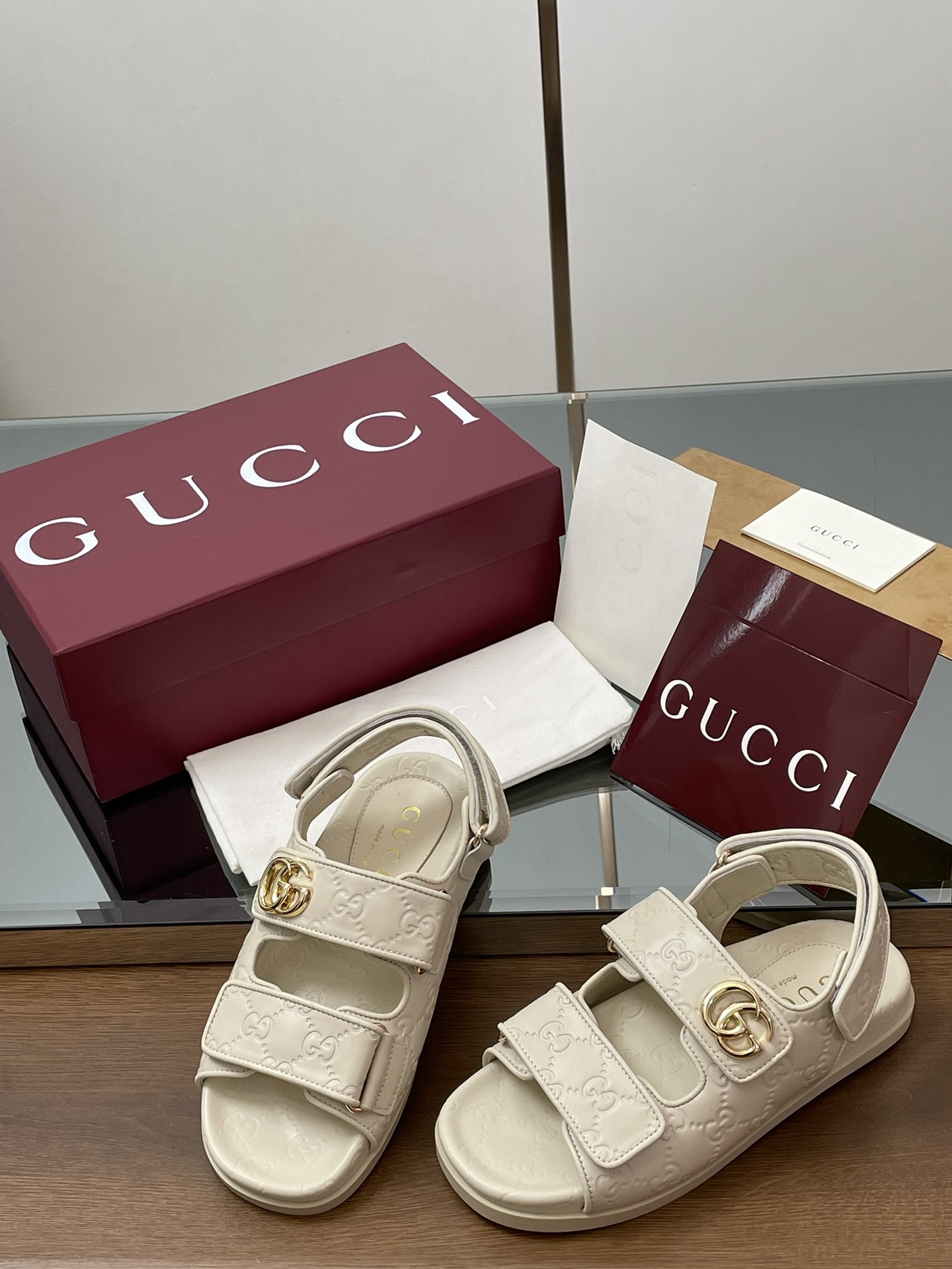 כפכפים וסנדלים גוצי – תמונה 12