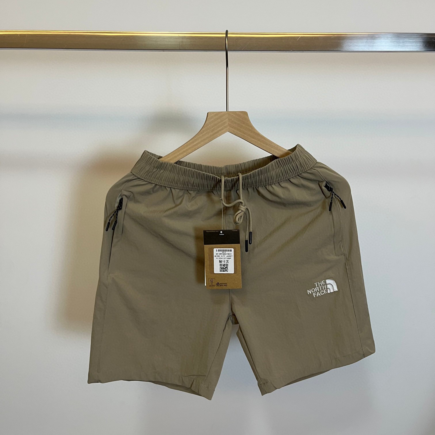 מכנסיים קצרים נורת פייס – תמונה 8