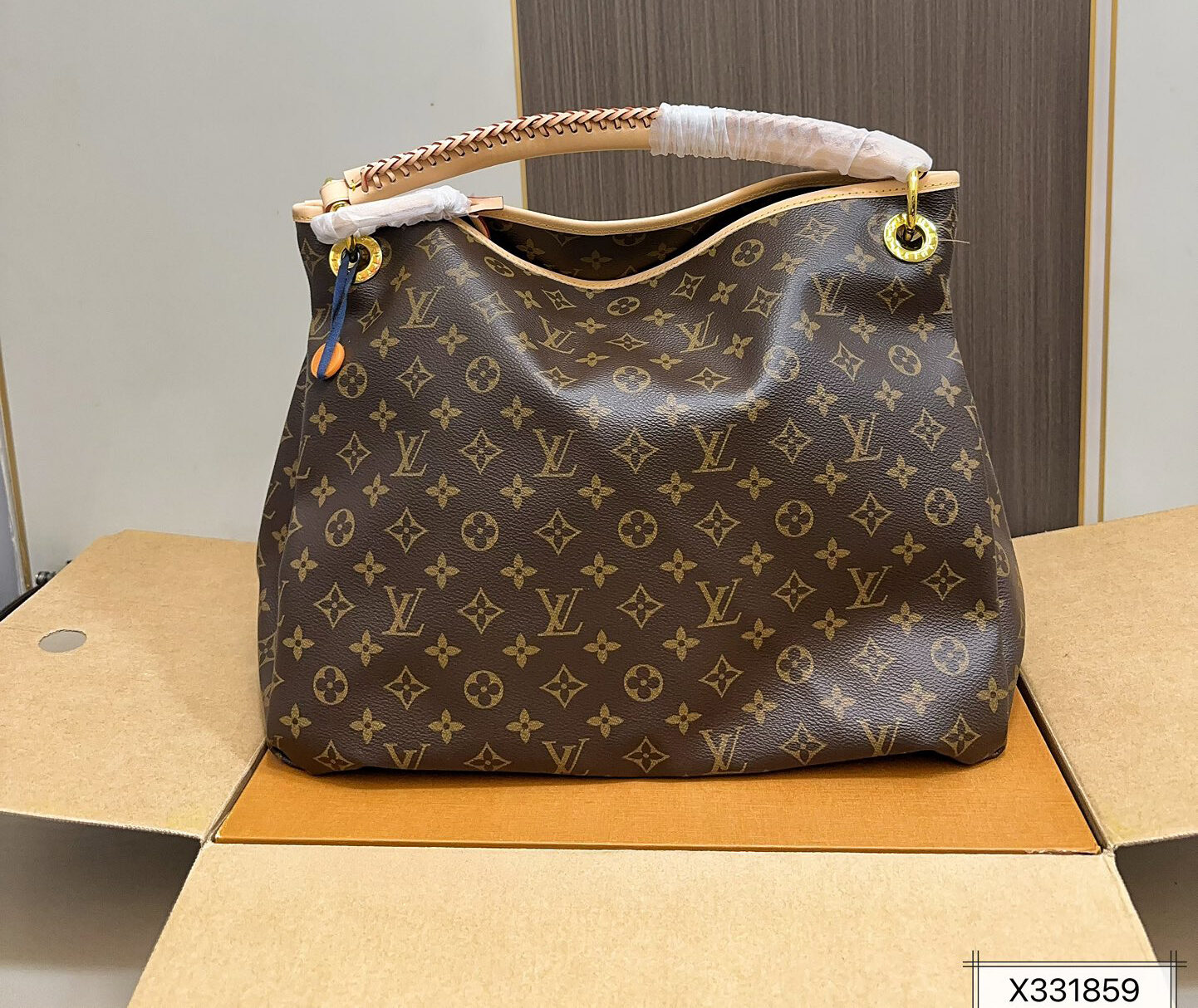 תיק שק לואי ויטון