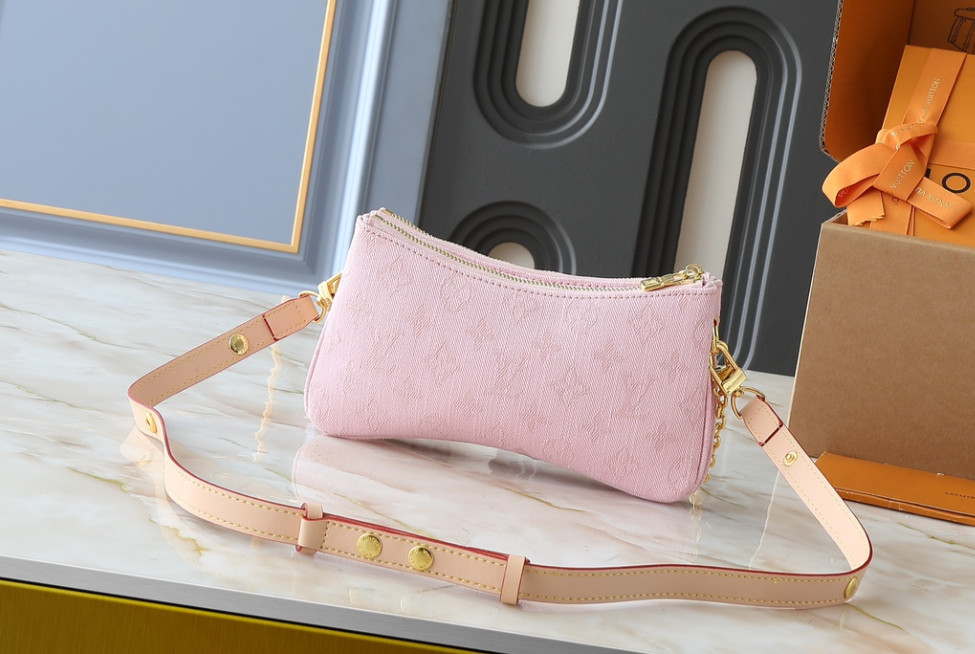 תיק כתף לואי ויטון – תמונה 4