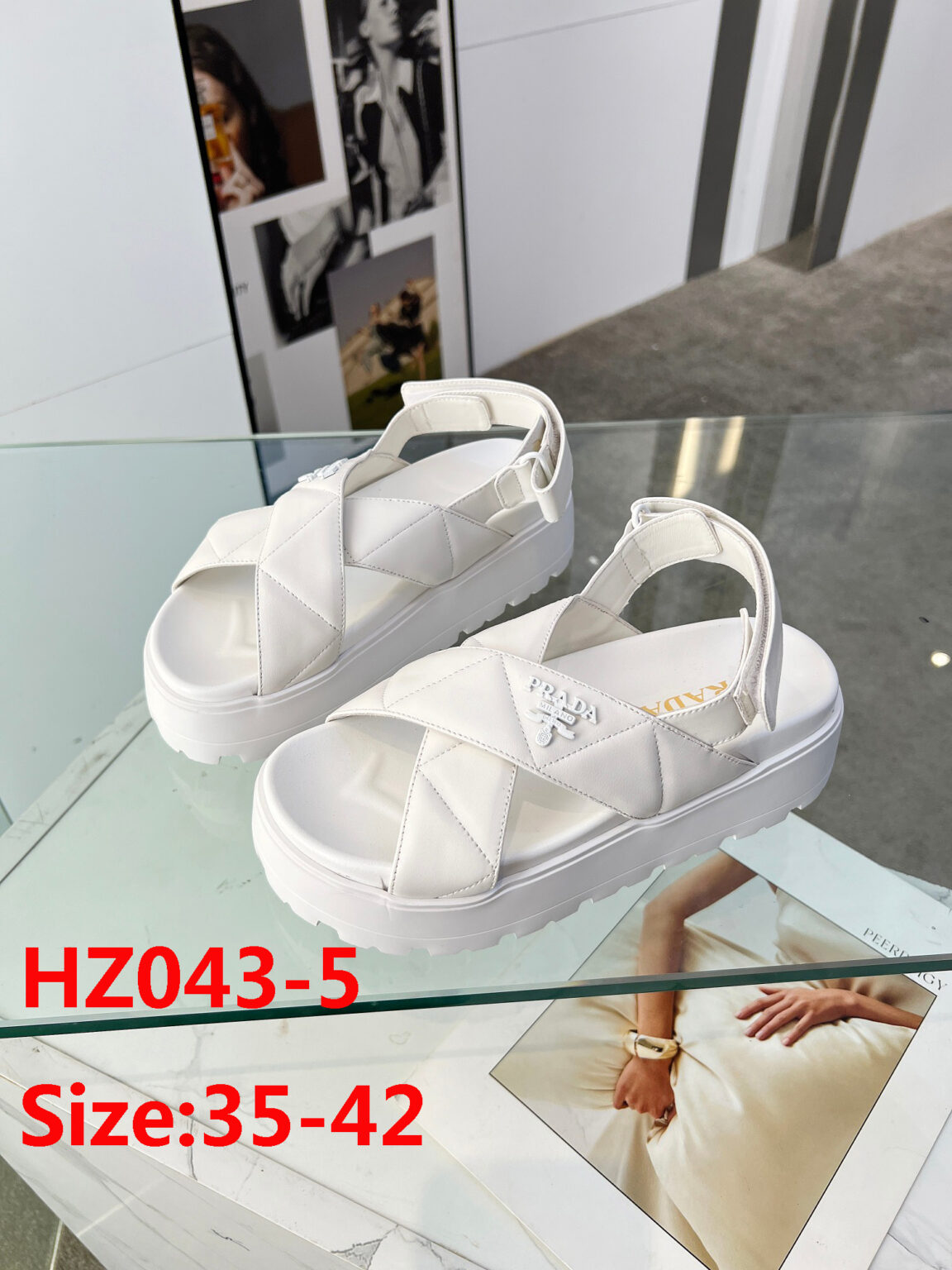 סנדלים וכפכפים פראדה – תמונה 7