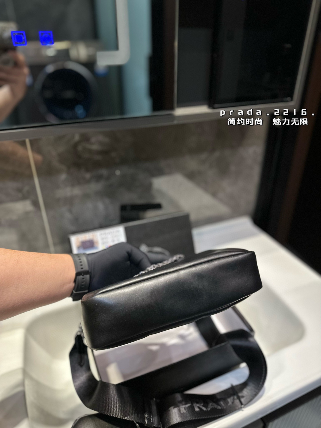 תיק צד פראדה – תמונה 7