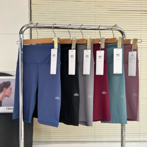 טייץ קצר אלו יוגה