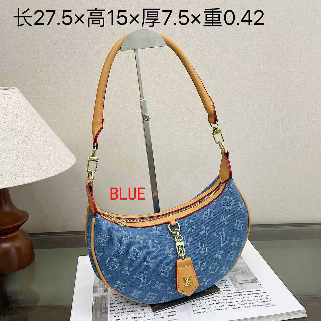 תיק חצי ירח לואי ויטון – תמונה 3