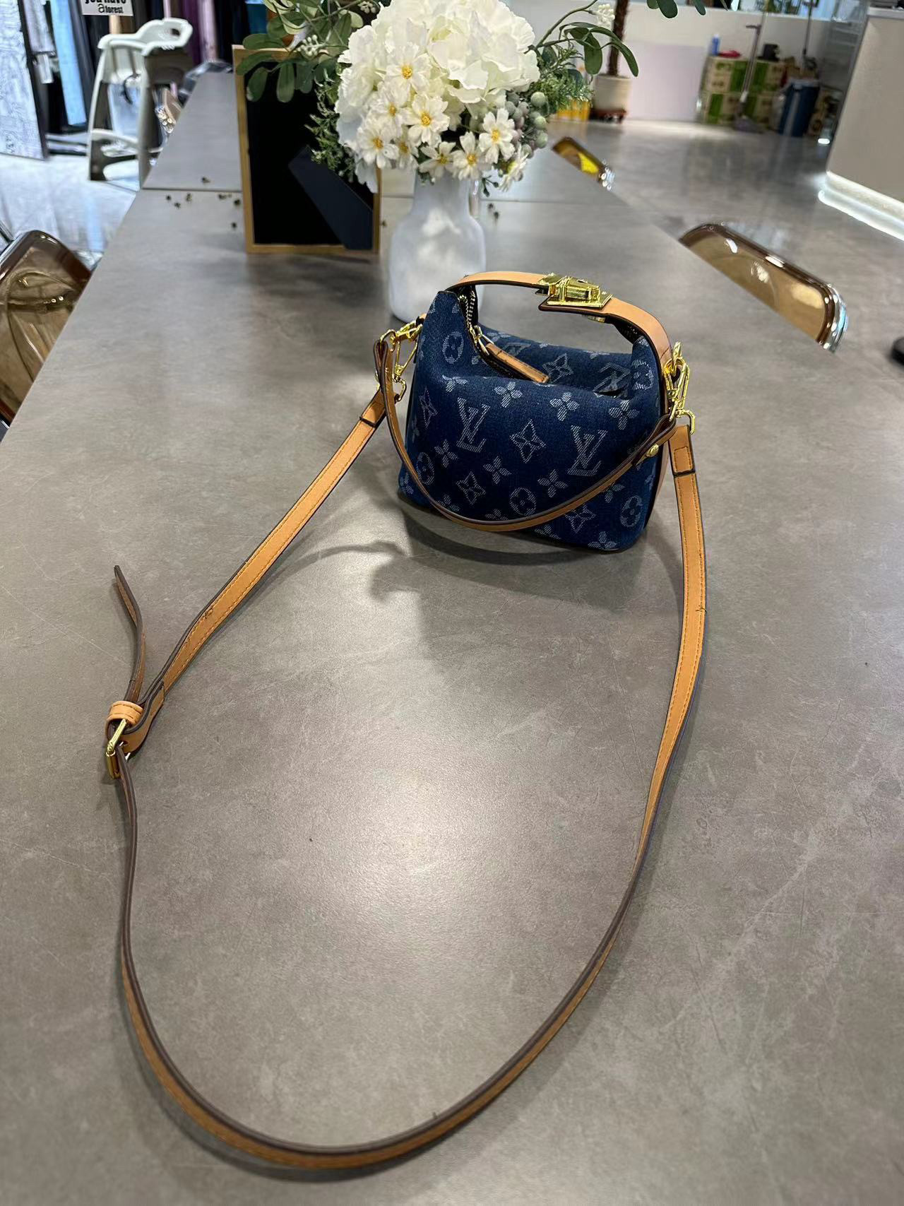 תיק יד מותגים – תמונה 10