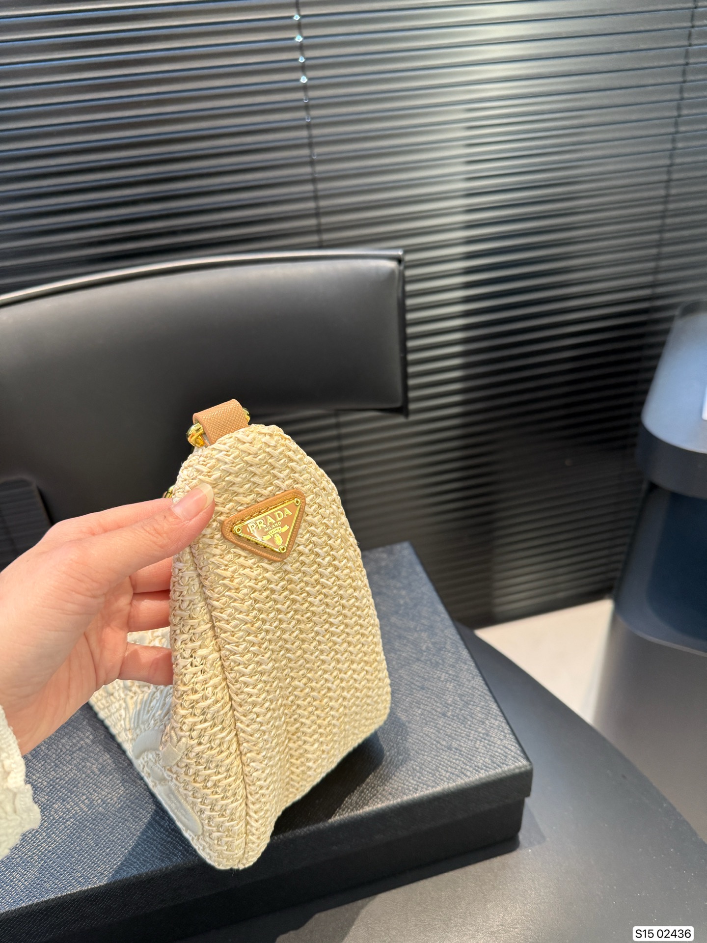 תיק צד פראדה – תמונה 5