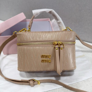 תיק צד מיו מיו