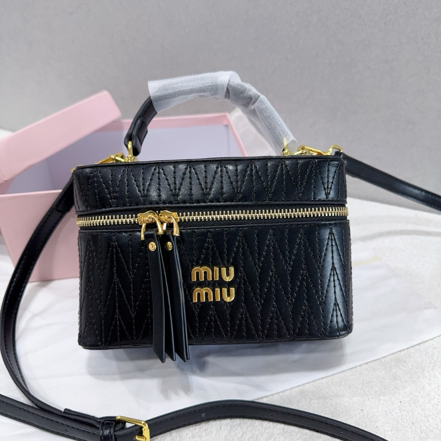 תיק צד מיו מיו – תמונה 10