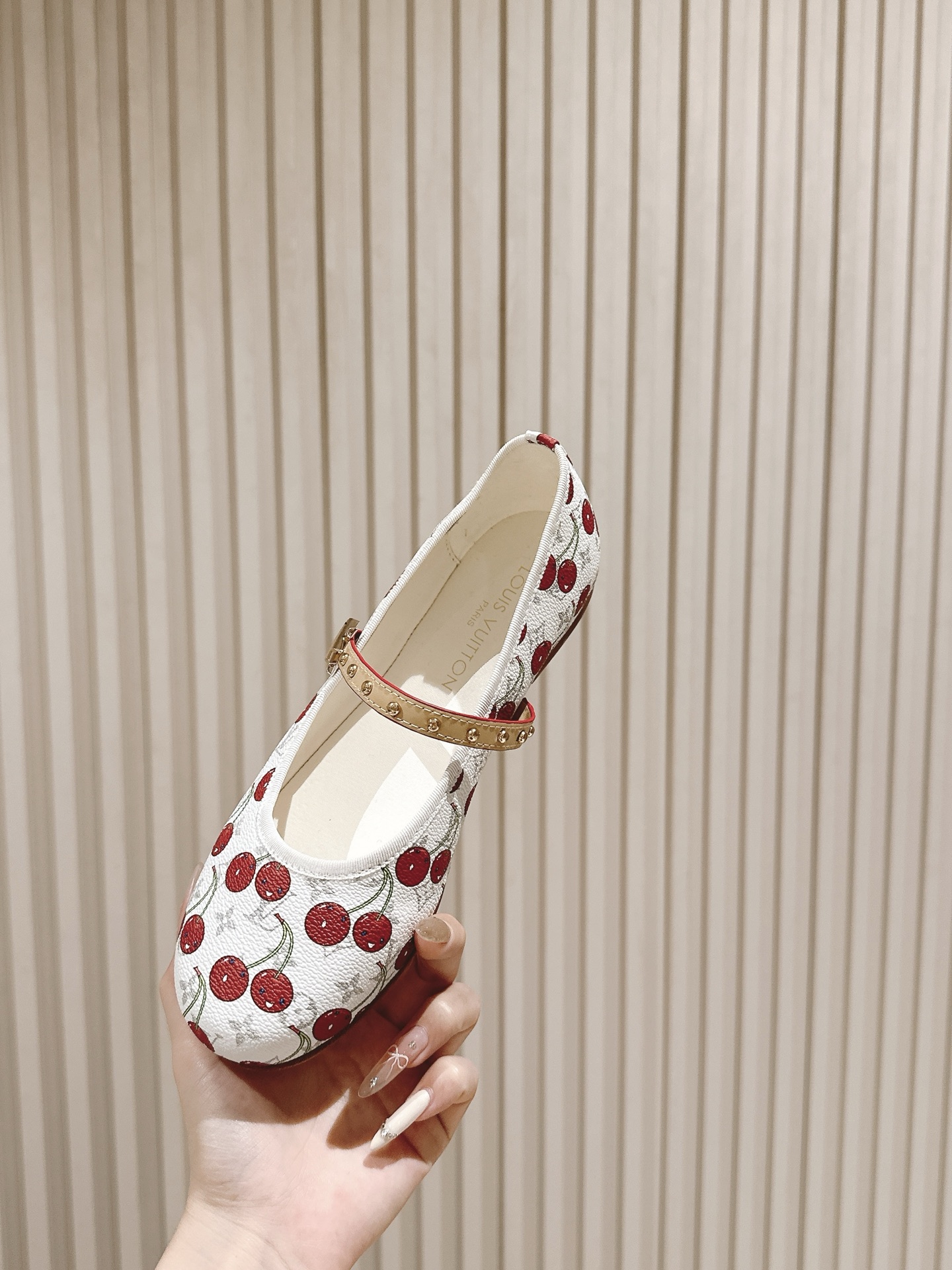 נעלי בובה לואי ויטון – תמונה 9