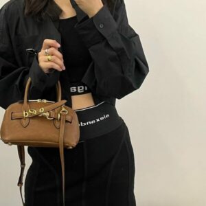 תיק יד מיו מיו