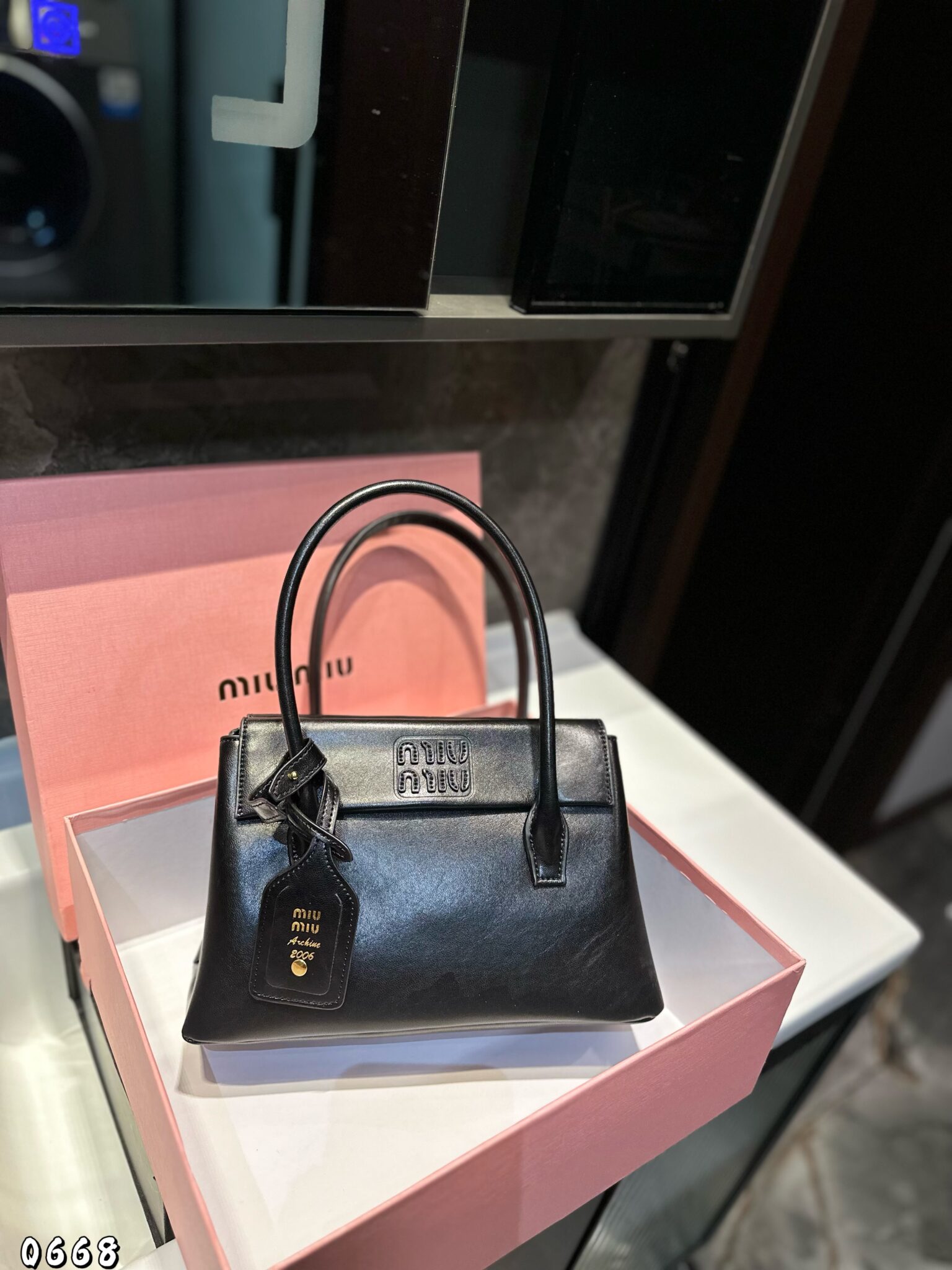 תיק יד מיו מיו – תמונה 11