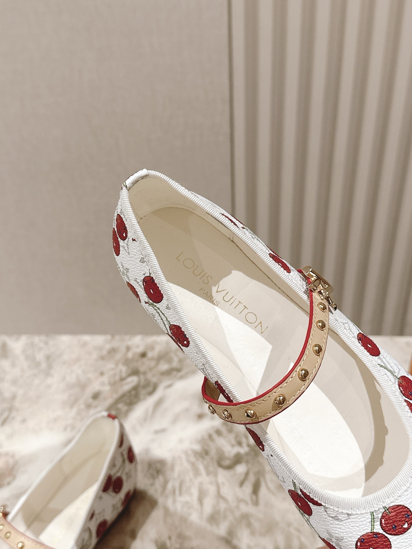 נעלי בובה לואי ויטון – תמונה 13