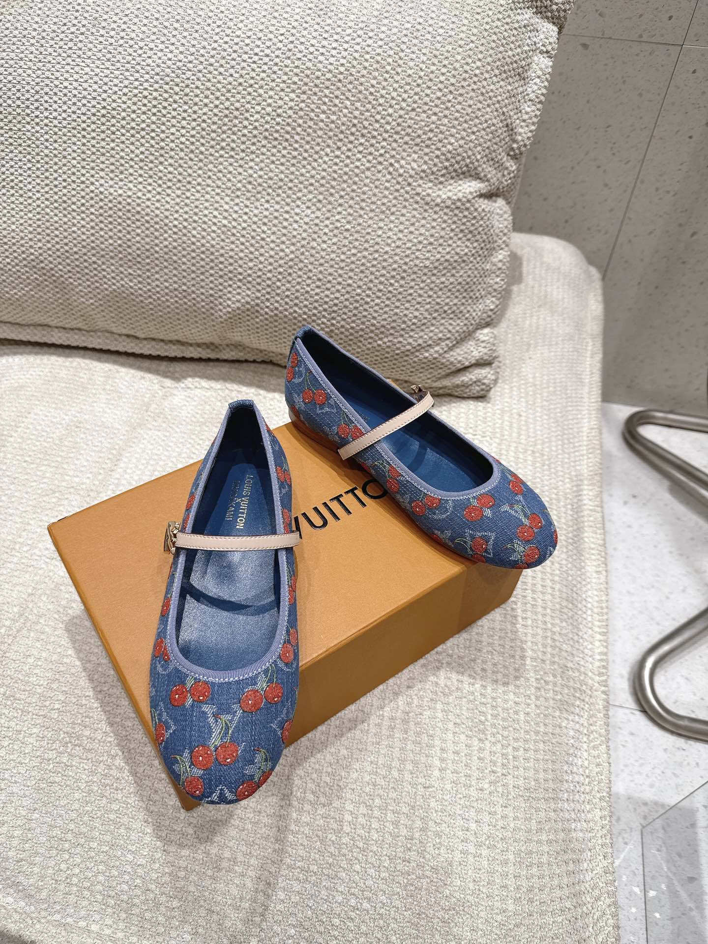 נעלי בובה לואי ויטון – תמונה 7