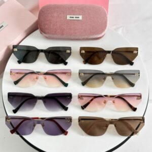 משקפי שמש מיו מיו