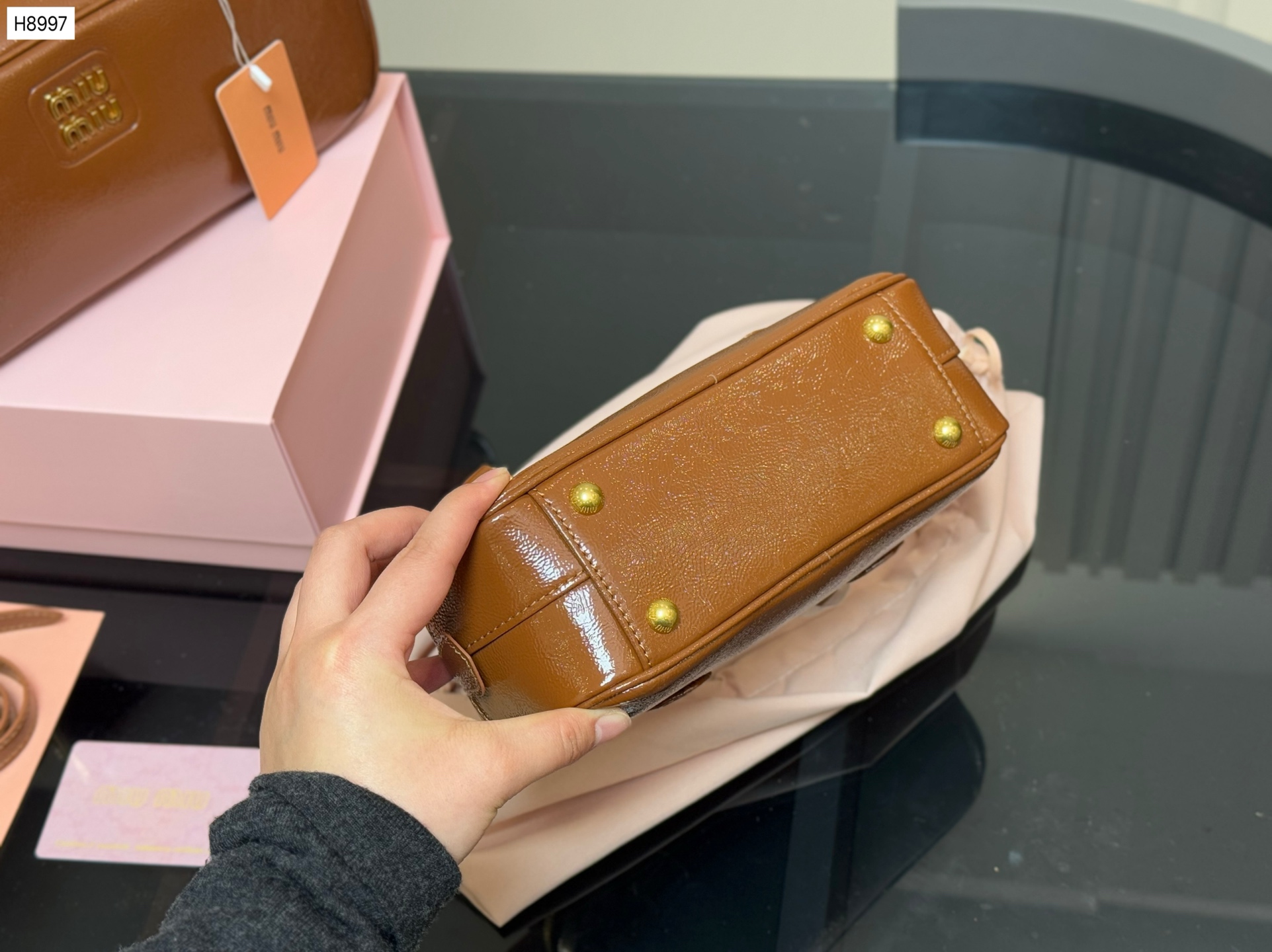 תיק צד מיו מיו – תמונה 10