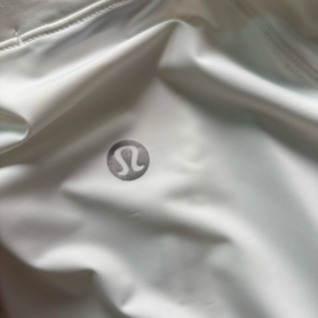 ג'קט ספורטיבי לולו למון – תמונה 6