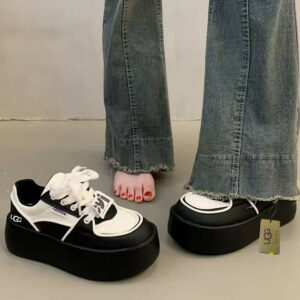 נעל UGG פלטפורמה