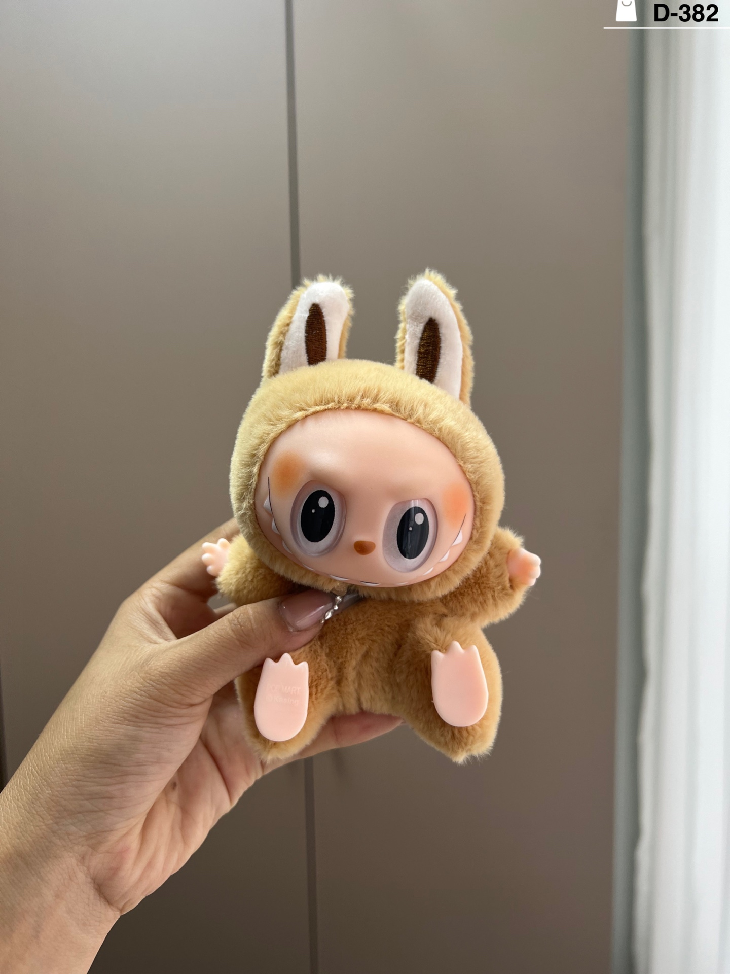 תיק יד מיו מיו – תמונה 10