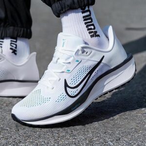 נעלי נייק QUEST 6