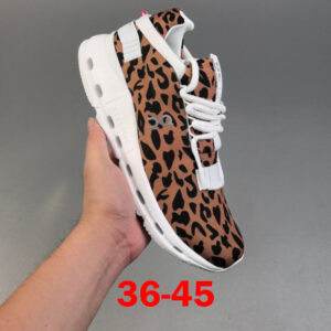 נעלי און און קלאוד