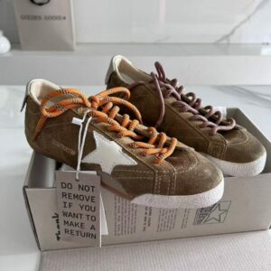 סניקרס גולדן גוס