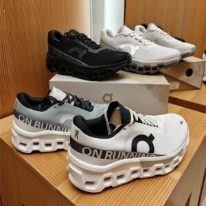 נעלי און קלאוד MONSTER