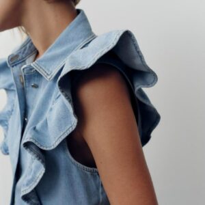 חולצת ג'ינס עם שרוולים מתנפנפים