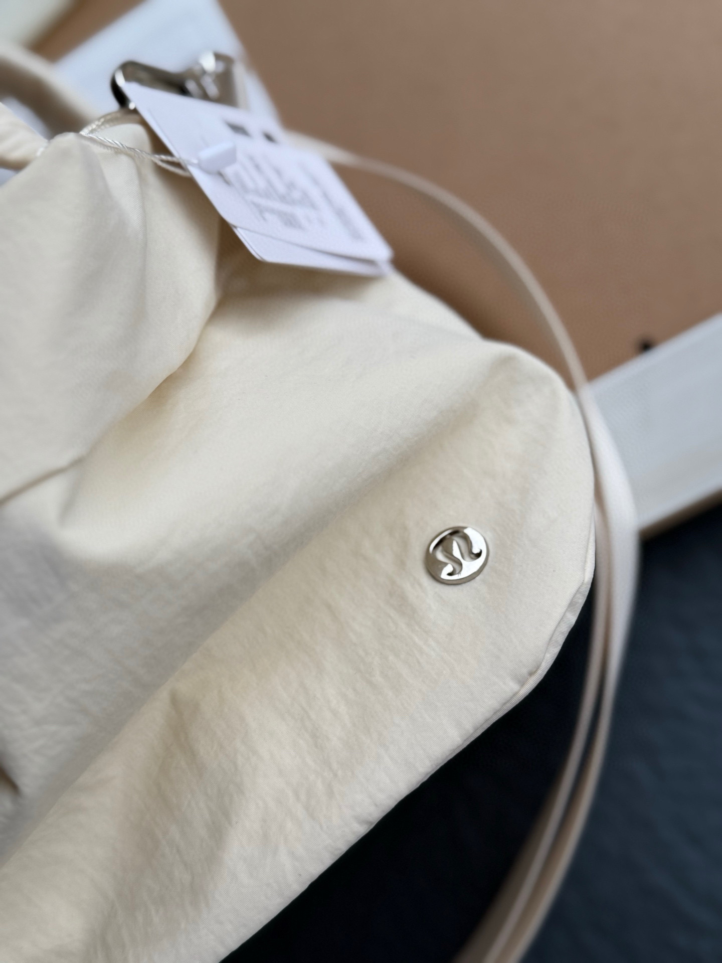 תיק צד לולו למון – תמונה 9