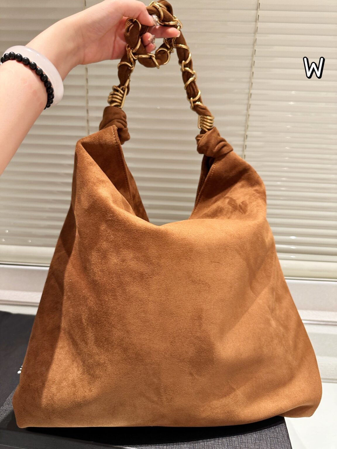 תיק זמש איב סן לורן