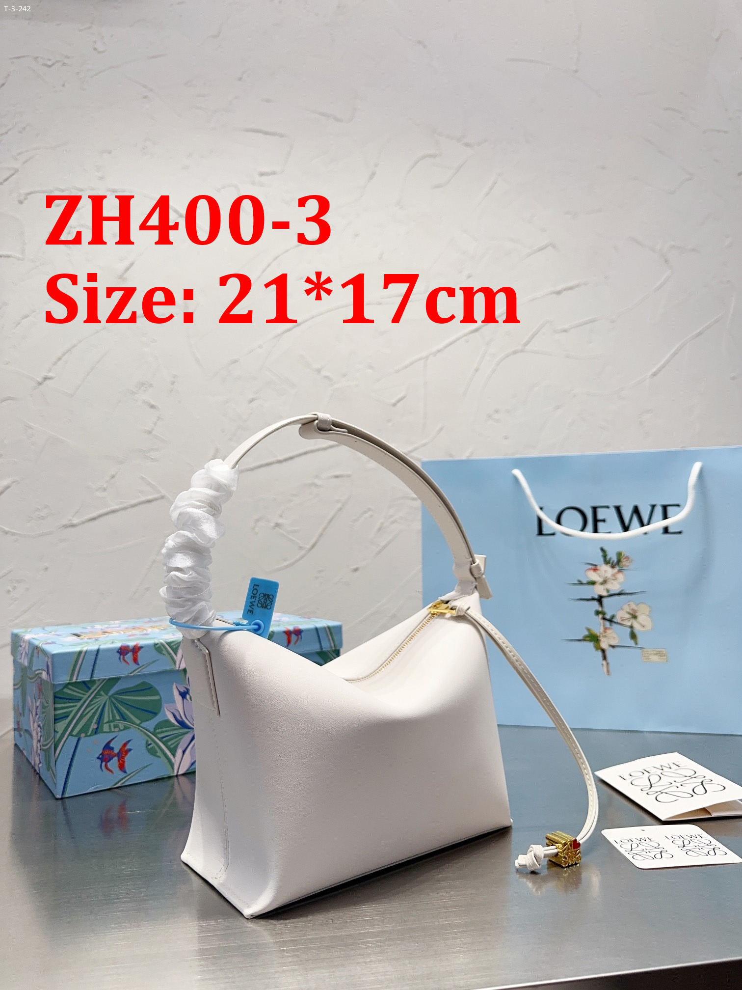 תיק יד LOEWE – תמונה 5